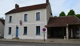 epaviste à proximité de le plessis-feu-aussoux